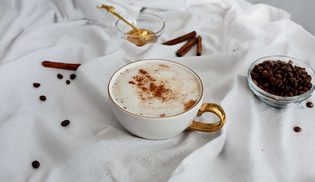 Honig-Zimt-Latte